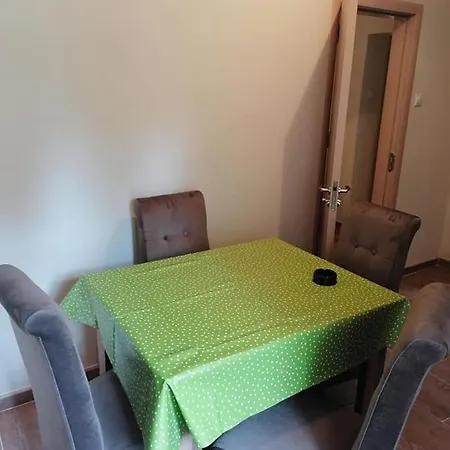 Apartment Zlatko *