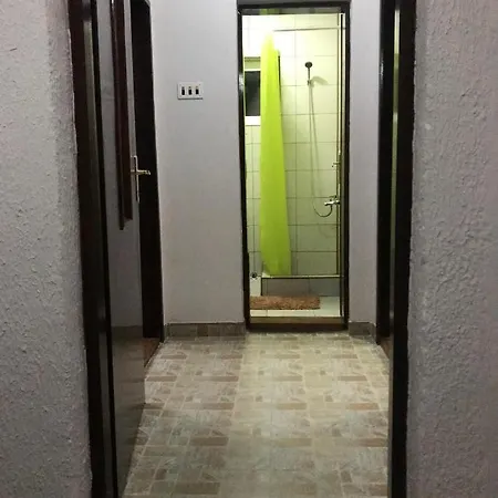 Apartment Zlatko *
